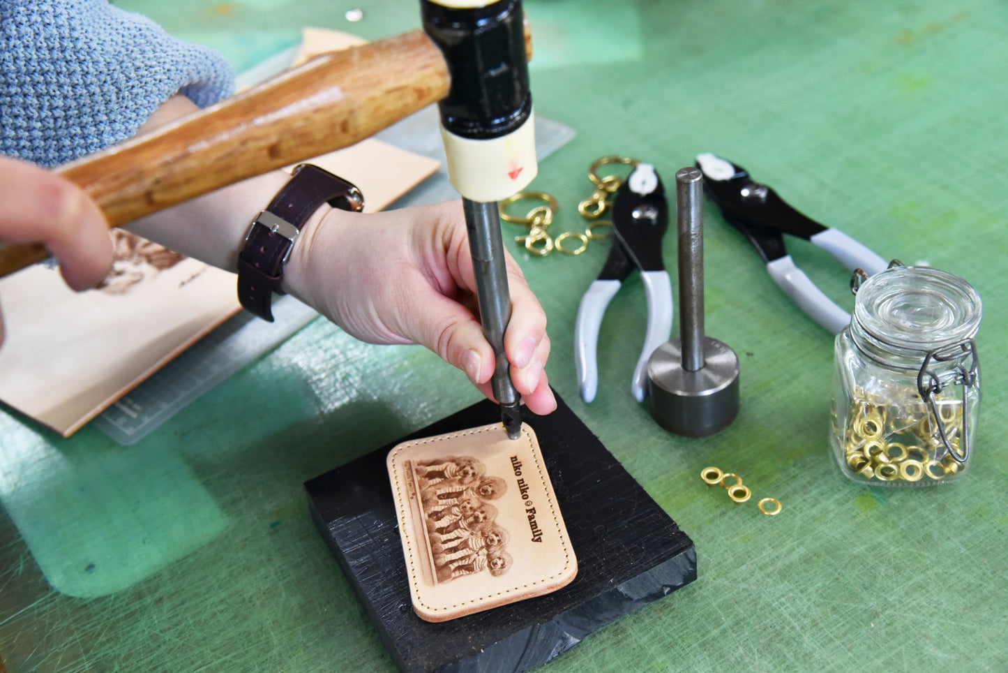 国産高級レザーを使った トートバッグ レッド